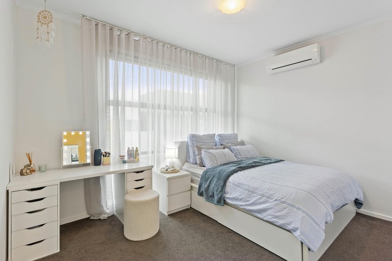 Photo - 37 Greenview Place, Blakeview SA 5114 - Image 8