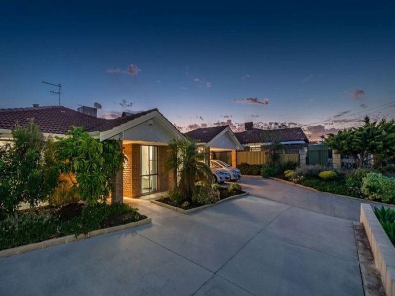 Photo - 37 Greygum Crescent, Quinns Rocks WA 6030 - Image 2