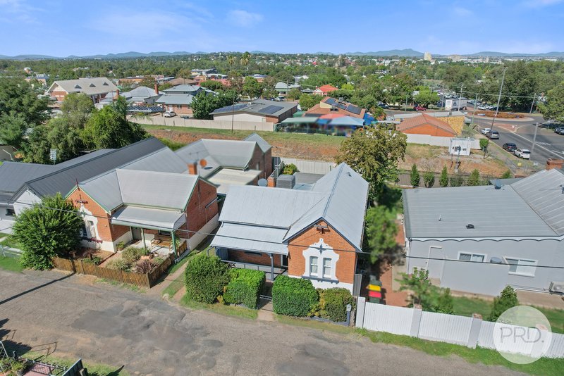 Photo - 37 Griffin Avenue, Tamworth NSW 2340 - Image 2