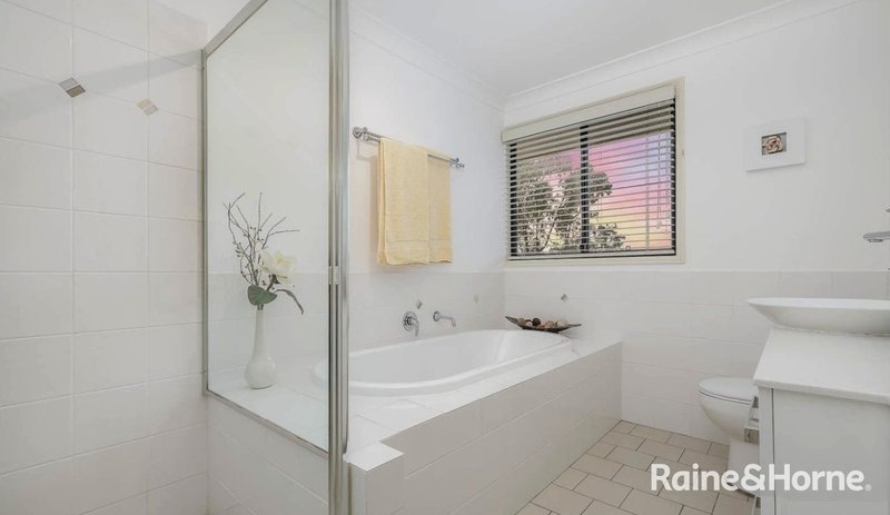 Photo - 37 Harvard Circuit, Rouse Hill NSW 2155 - Image 4