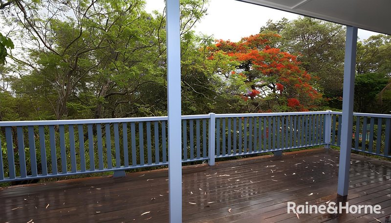 Photo - 37 Hawken Drive, St Lucia QLD 4067 - Image 2