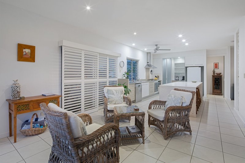 Photo - 37 Hay Street, Tewantin QLD 4565 - Image 5