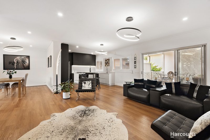 Photo - 3/7 Herlihys Road, Templestowe Lower VIC 3107 - Image 3