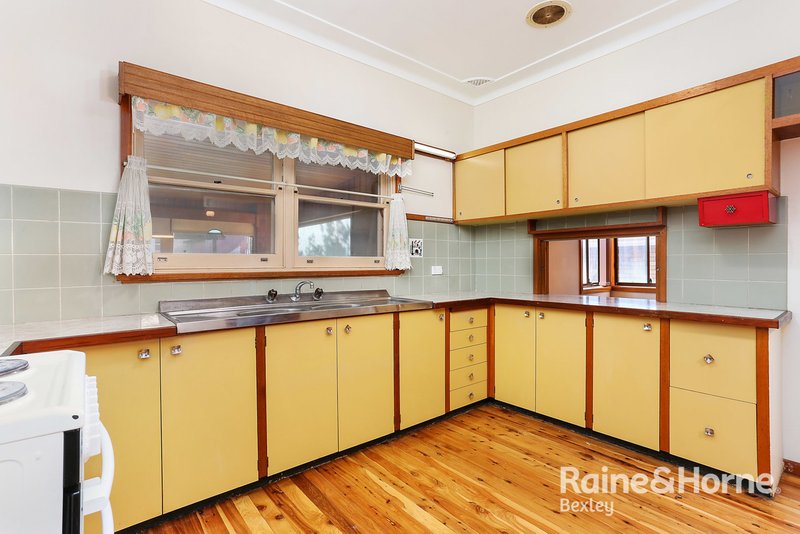 Photo - 37 Highclere Avenue, Banksia NSW 2216 - Image 3