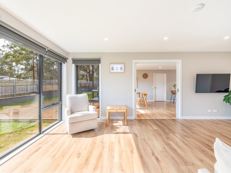 Photo - 37 Hollyhock Drive, Kingston TAS 7050 - Image 6