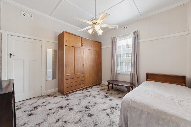 Photo - 37 Home Street, Reservoir VIC 3073 - Image 10