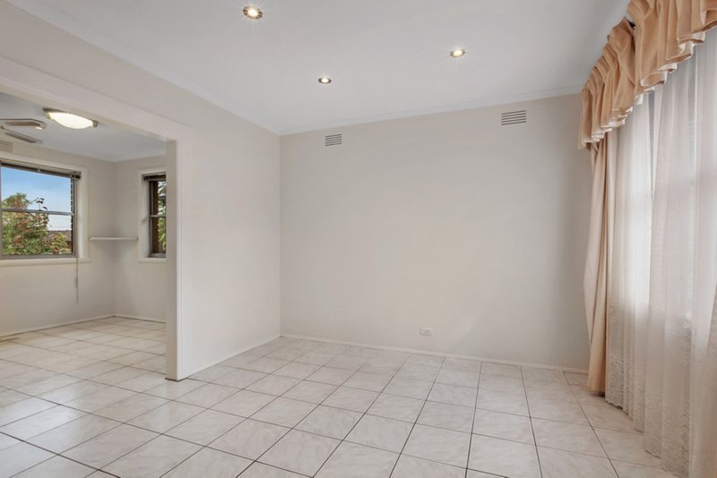 Photo - 37 Houston Street, Epping VIC 3076 - Image 11