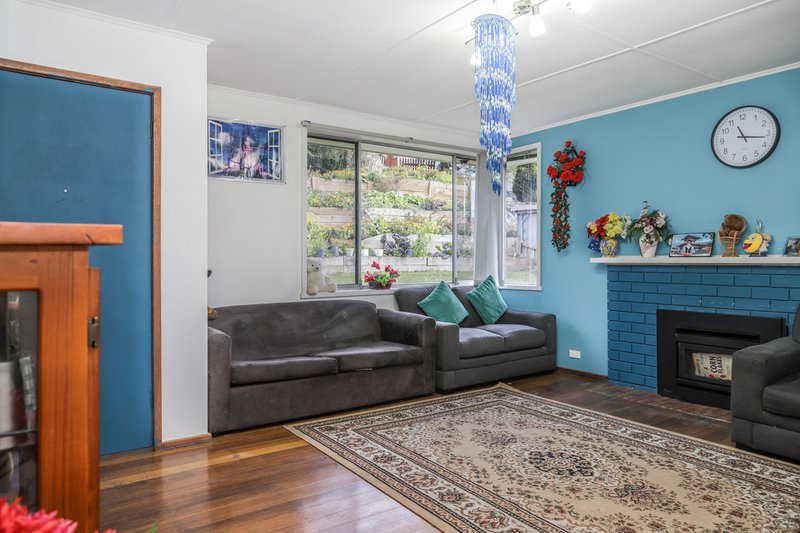 Photo - 37 Hudson Crescent, Glenorchy TAS 7010 - Image 3