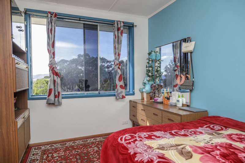 Photo - 37 Hudson Crescent, Glenorchy TAS 7010 - Image 6