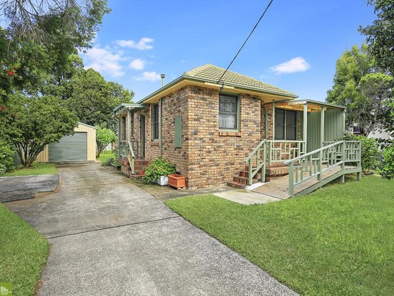 37 Hurt Parade, Unanderra NSW 2526