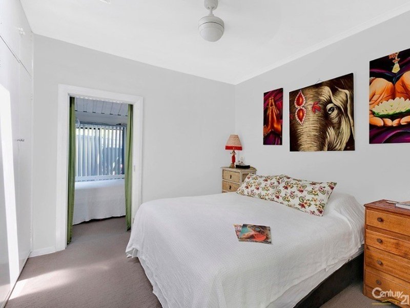 Photo - 37 Hutton Road, The Entrance North NSW 2261 - Image 4