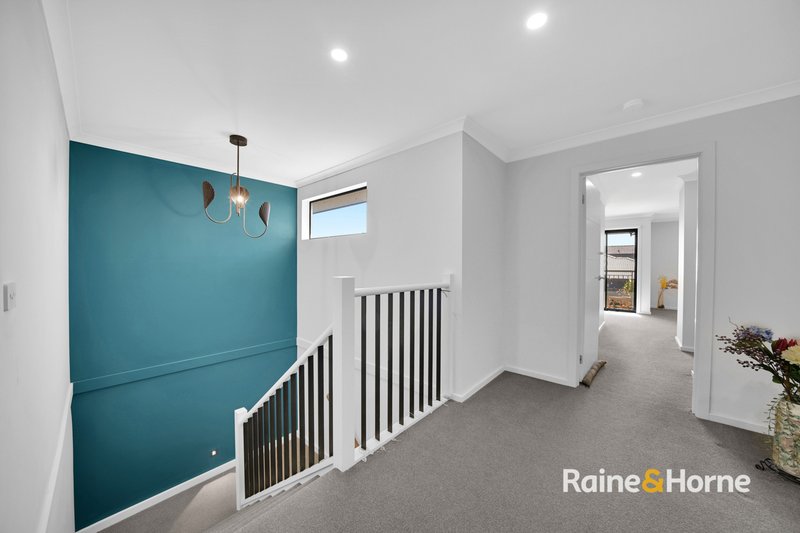 Photo - 37 Iconic Drive, Tarneit VIC 3029 - Image 12