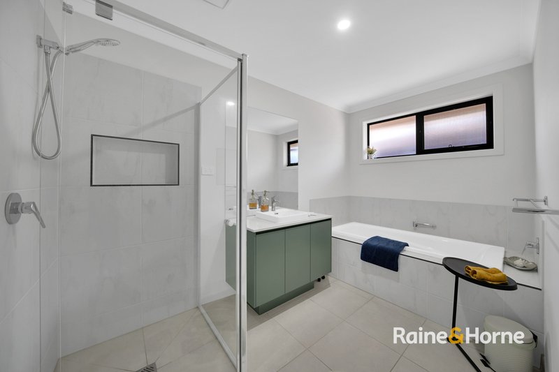 Photo - 37 Iconic Drive, Tarneit VIC 3029 - Image 20
