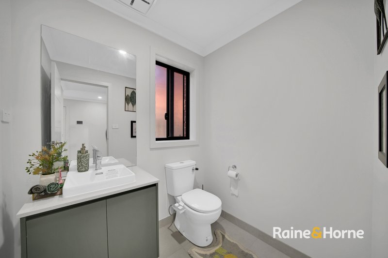 Photo - 37 Iconic Drive, Tarneit VIC 3029 - Image 21