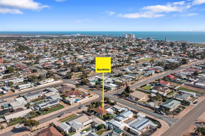 Photo - 37 Ireland Street, Wallaroo SA 5556 - Image 3