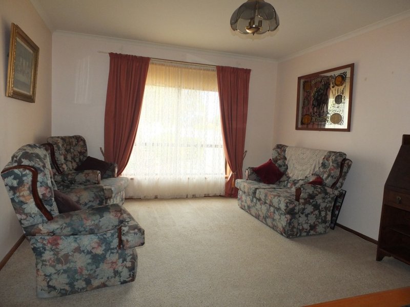 Photo - 37 Ireland Street, Wallaroo SA 5556 - Image 3