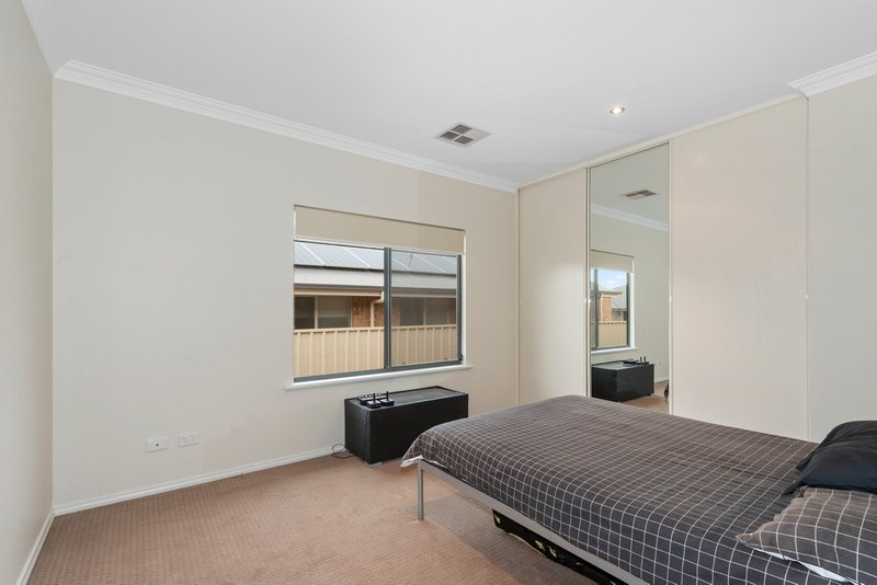 Photo - 37 Islesworth Street, North Beach SA 5556 - Image 12