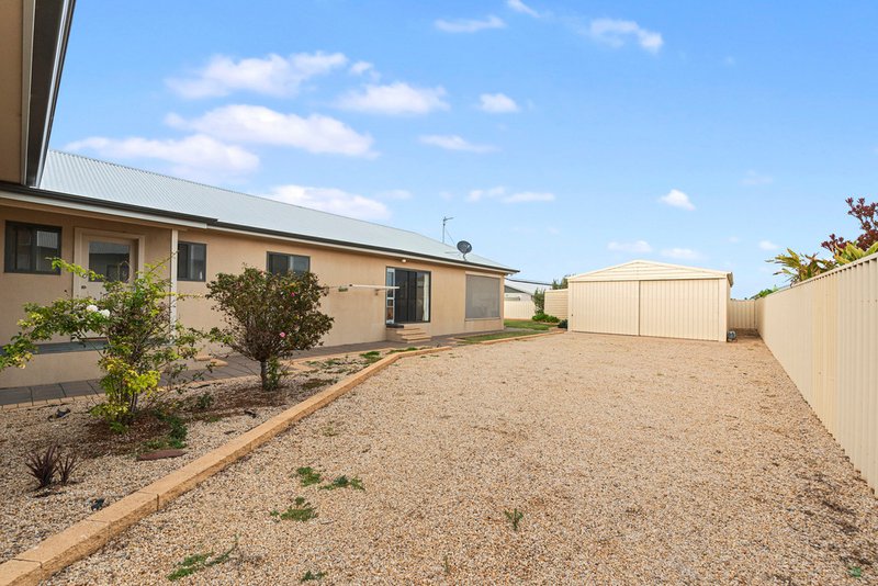 Photo - 37 Islesworth Street, North Beach SA 5556 - Image 20