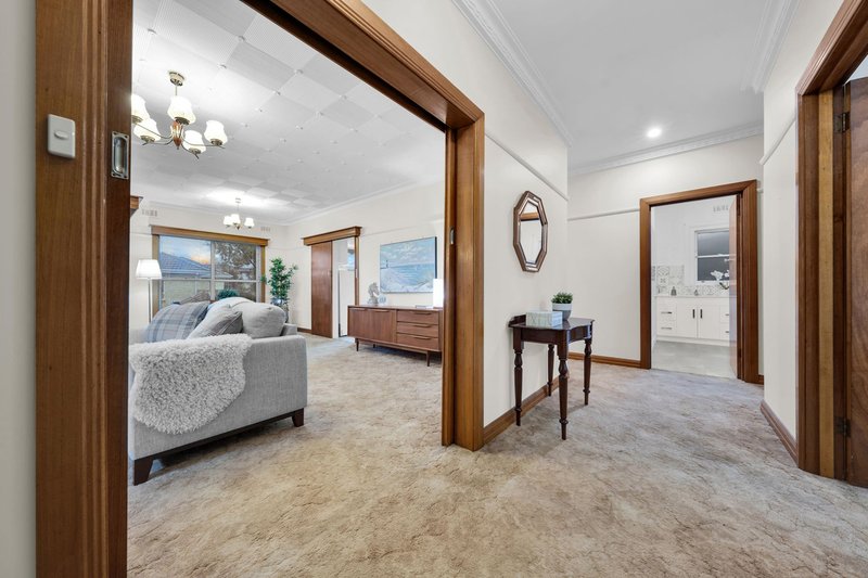 Photo - 37 James Street, Dandenong VIC 3175 - Image 10