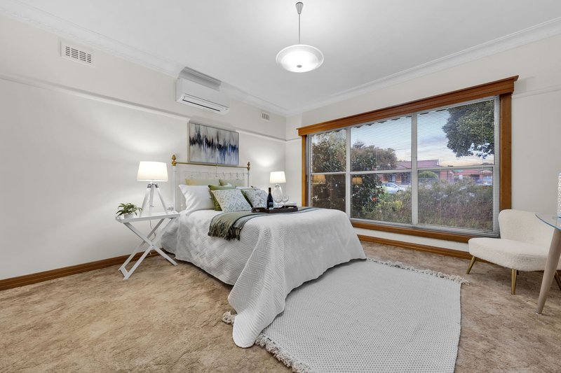 Photo - 37 James Street, Dandenong VIC 3175 - Image 12