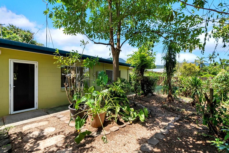 Photo - 37 Jensen Street, Manoora QLD 4870 - Image 2