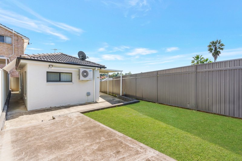 Photo - 37 Kalang Road, Edensor Park NSW 2176 - Image 15