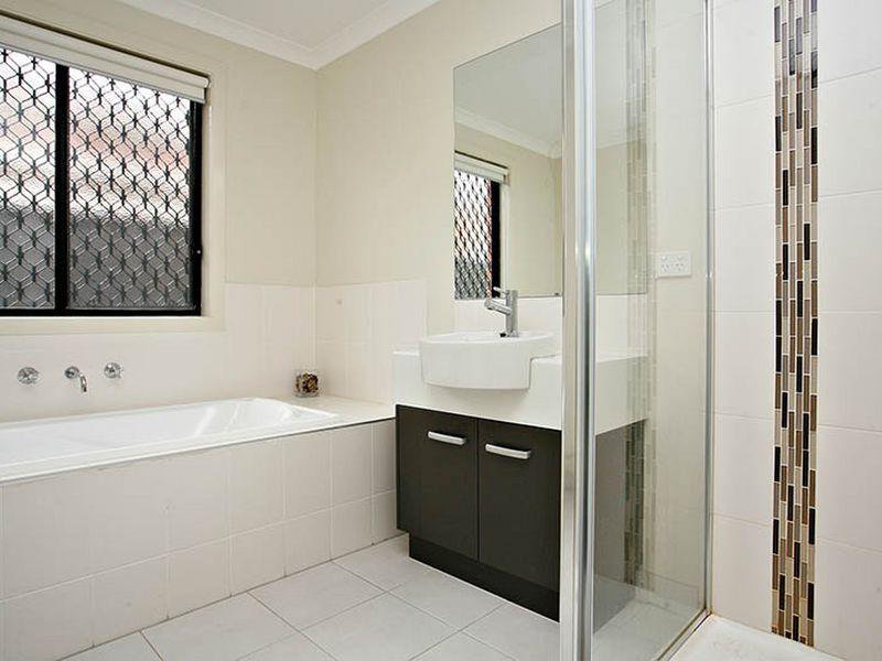 Photo - 37 Kalorama Street, Tarneit VIC 3029 - Image 5