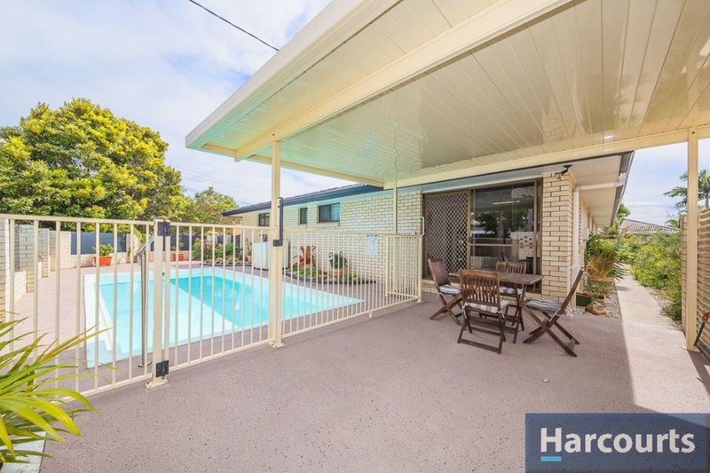 Photo - 37 Kangaroo Ave , Bongaree QLD 4507 - Image 2