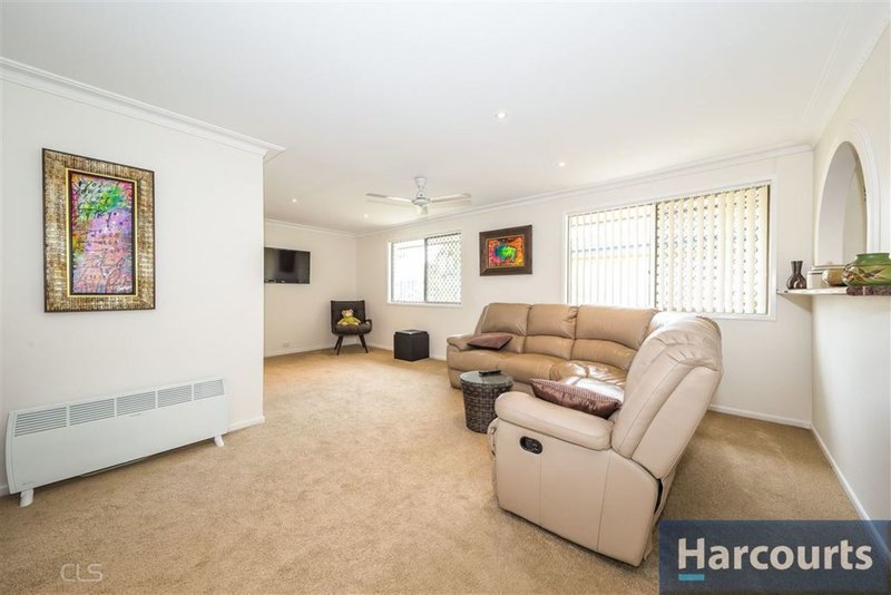 Photo - 37 Kangaroo Ave , Bongaree QLD 4507 - Image 6