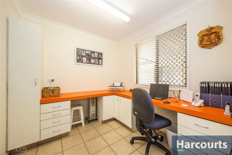 Photo - 37 Kangaroo Ave , Bongaree QLD 4507 - Image 10