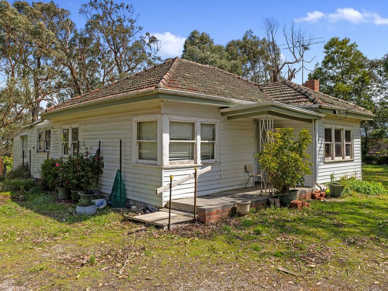 37 Kangaroo Road, Greendale VIC 3341