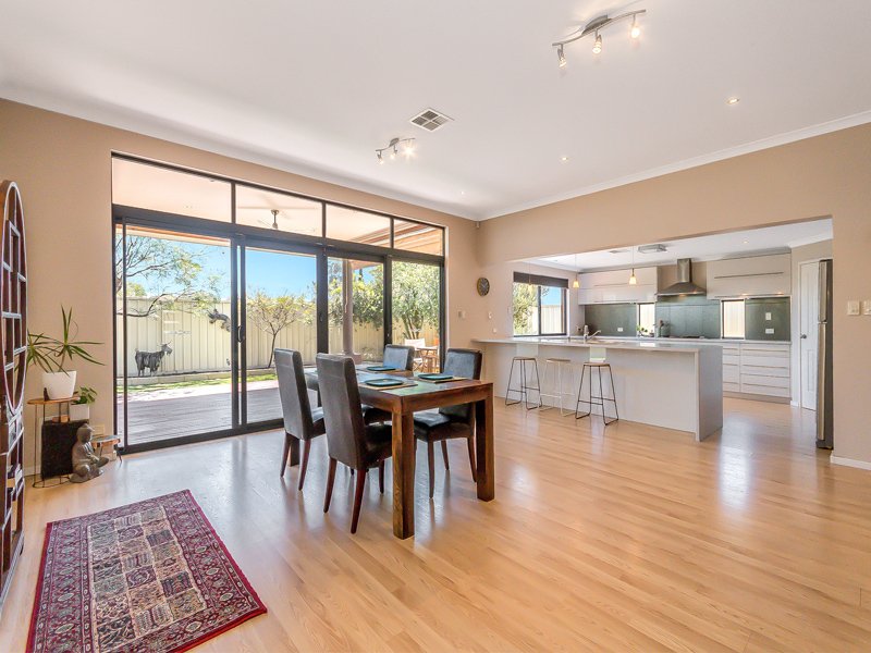 Photo - 37 Kendall Boulevard, Baldivis WA 6171 - Image 9