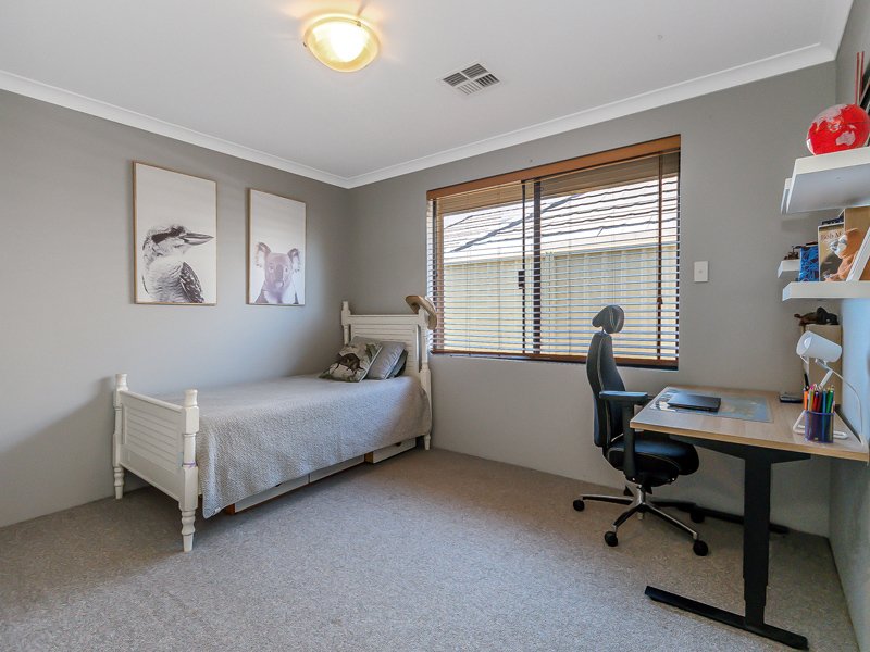 Photo - 37 Kendall Boulevard, Baldivis WA 6171 - Image 17