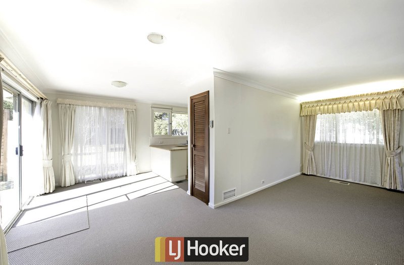 Photo - 37 Kidston Crescent, Curtin ACT 2605 - Image 6