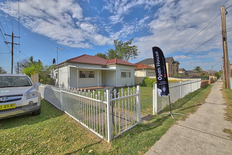 Photo - 37 Kiora Street, Canley Heights NSW 2166 - Image 4