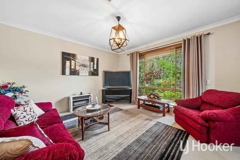 Photo - 37 Knightsbridge Way, Thornlie WA 6108 - Image 11
