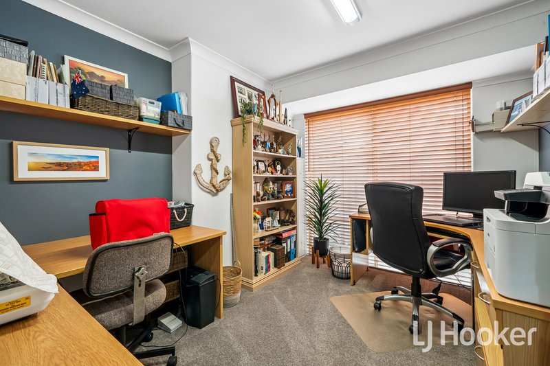 Photo - 37 Knightsbridge Way, Thornlie WA 6108 - Image 13