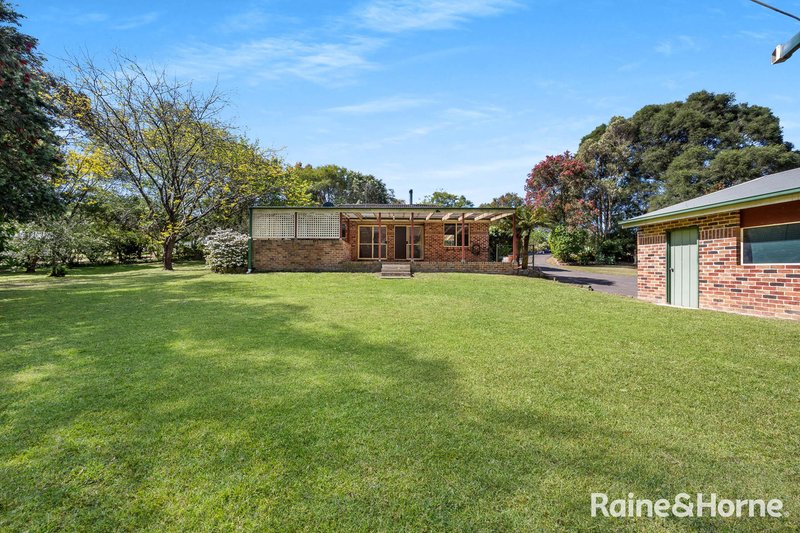 Photo - 37 Kongoola Avenue, Cambewarra Village NSW 2540 - Image 11