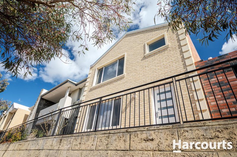 Photo - 37 Lakeside Drive, Joondalup WA 6027 - Image 1
