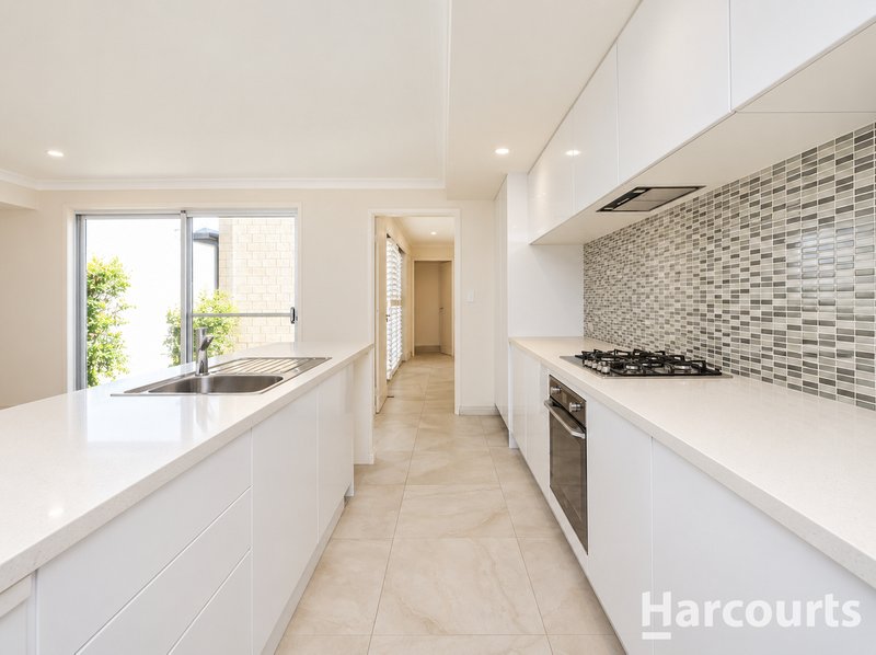 Photo - 37 Lakeside Drive, Joondalup WA 6027 - Image 6