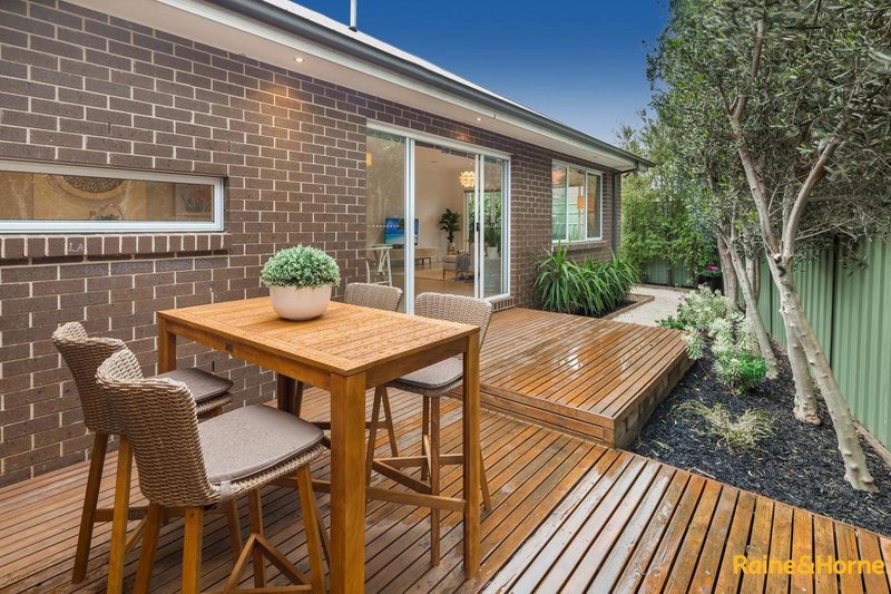 Photo - 37 Lambertia Loop, Caroline Springs VIC 3023 - Image 15