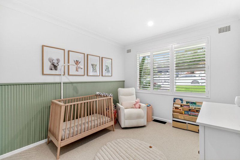 Photo - 37 Lanford Avenue, Killarney Heights NSW 2087 - Image 5