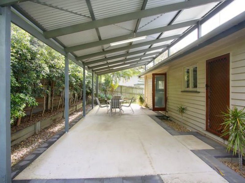 Photo - 37. Latimer St , Holland Park QLD 4121 - Image 3