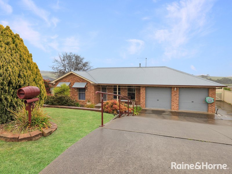 37 Lavelle Street, Windradyne NSW 2795