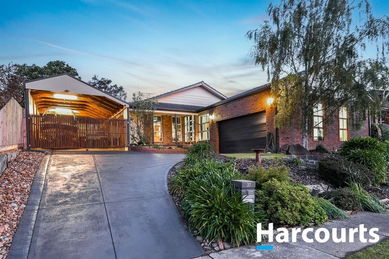 37 Lawrence Drive, Berwick VIC 3806