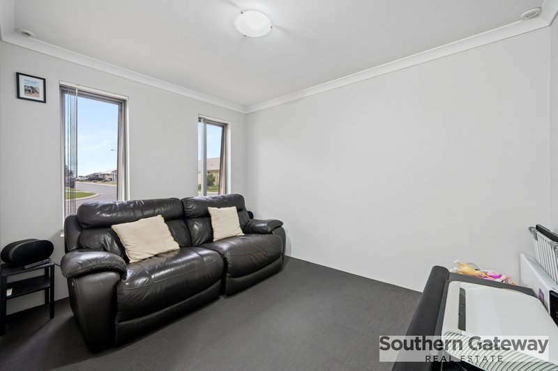 Photo - 37 Lazuli Rise, Wellard WA 6170 - Image 7