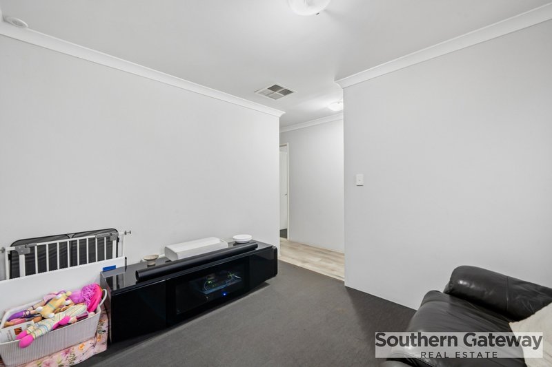 Photo - 37 Lazuli Rise, Wellard WA 6170 - Image 8