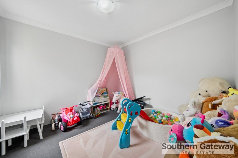 Photo - 37 Lazuli Rise, Wellard WA 6170 - Image 13