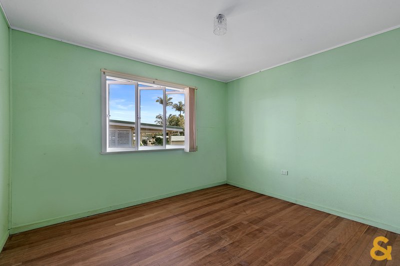 Photo - 37 Leadale Street, Wynnum West QLD 4178 - Image 7