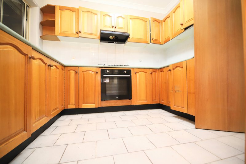 Photo - 3/7 Lee Street, Condell Park NSW 2200 - Image 3